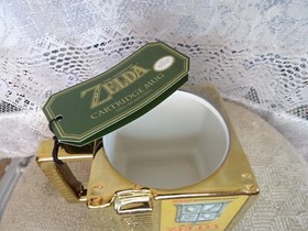 LEGEND OF ZELDA NES GOLD Game Cartridge COFFEE Mug NINTENDO OFFICIAL Paladone