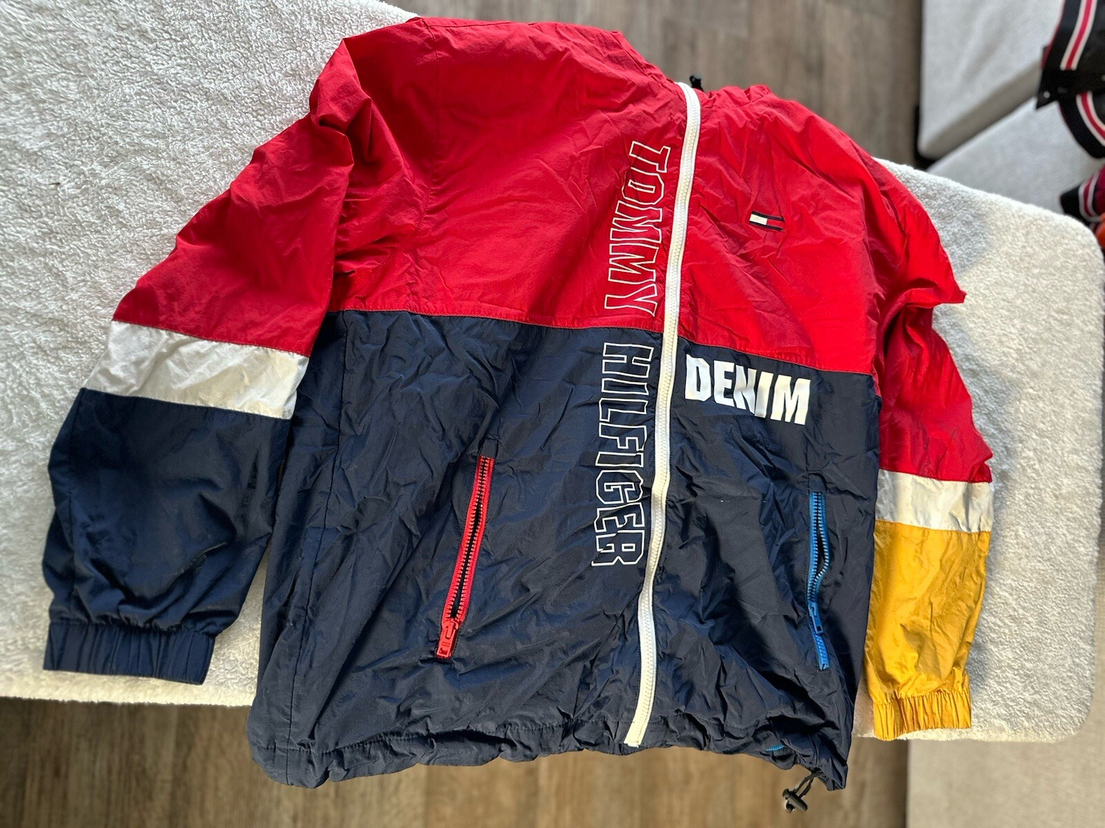 Tommy Hilfiger Colorblock Hooded Windbreaker Jacket Size Large for Men