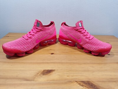 vapormax flyknit triple pink