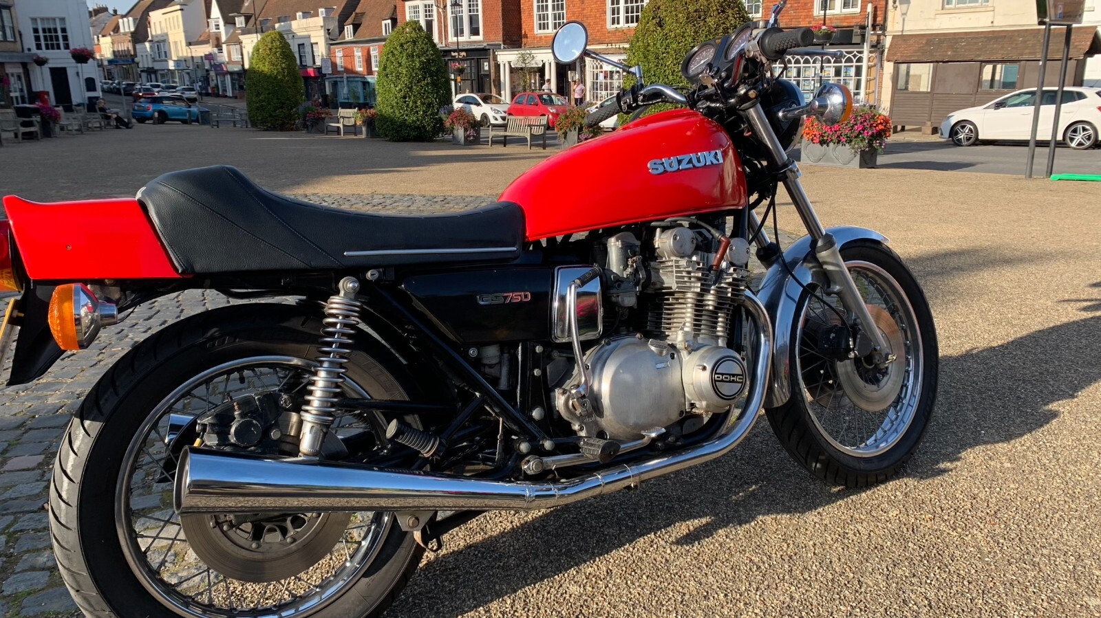 suzuki gs750d