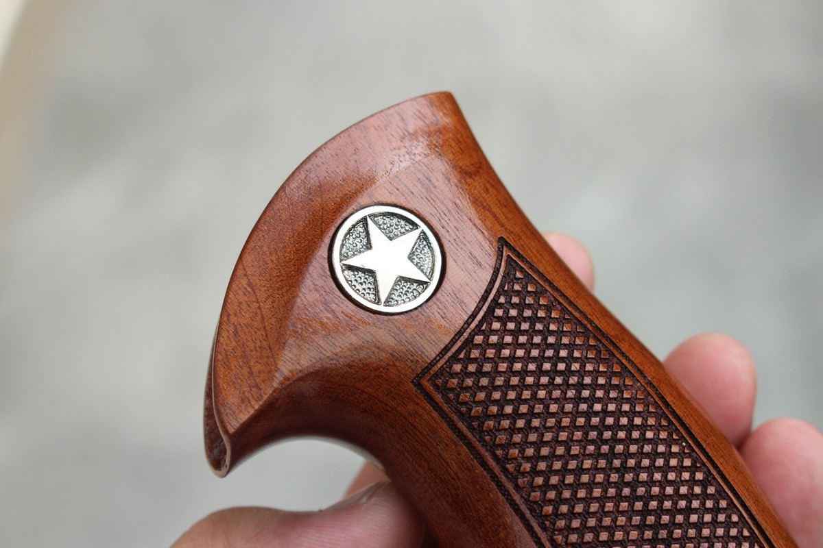トイガン RHT M10 Wood Grip HARD WOOD GRIPS FOR TAURUS TRACKER / JUDGE REVOLVER 627 # STAR MED
