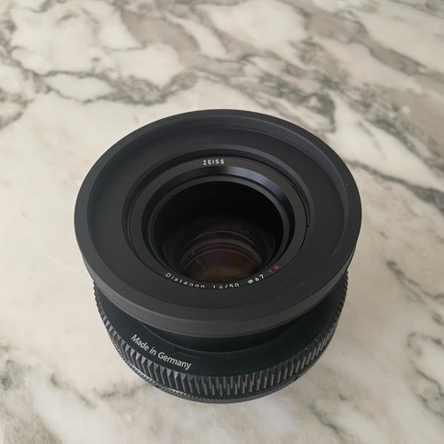 Zeiss 50mm Milvus ZF2 Distagon f1.4 Nikon F/Canon EF Mount Duclos Modded - Picture 6 of 7
