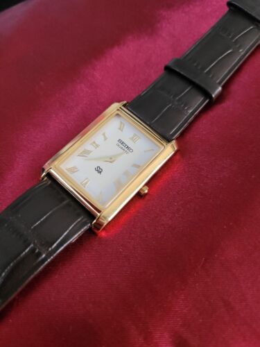 ⚡️Pristine - Rare Seíko Vintage Slim Tank Quartz Men's Leather Beautiful Watch