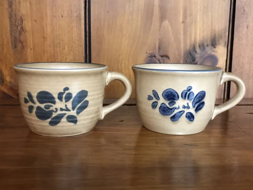2 Pfaltzgraff Folk Art Stoneware Tea Coffee Cups Tan & Blue Excellent Condition