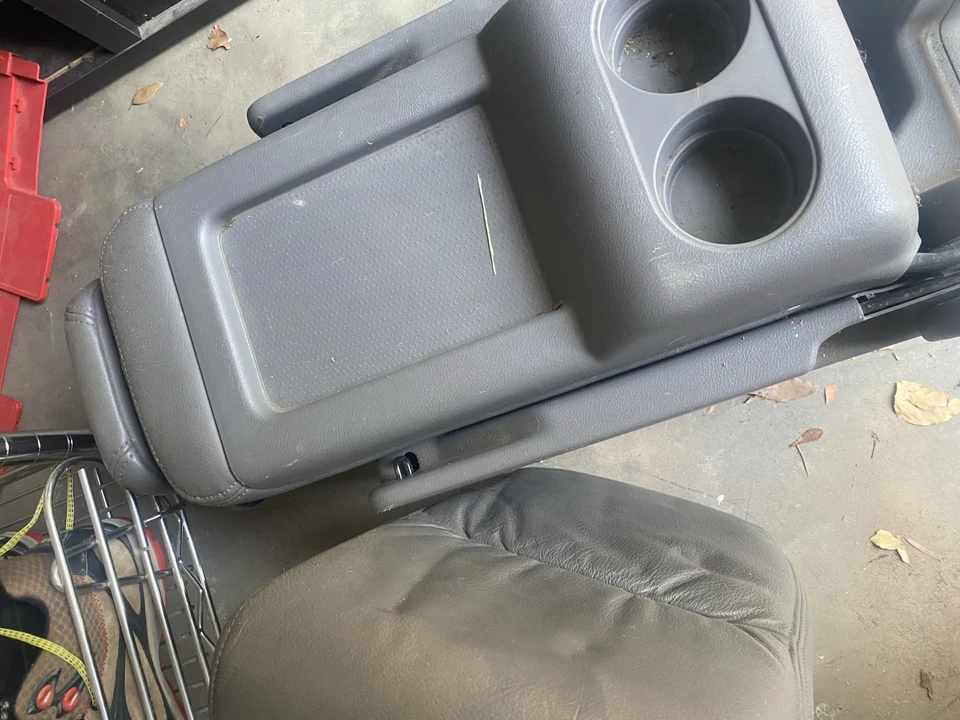 ✅ 11-17 HONDA ODYSSEY ASIENTO DE SALTO DE CUERO PLEGABLE MEDIO SEGUNDA FILA CENTRO GRIS OSCURO Foto 2 de 4