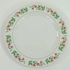 CHRISTMAS CHARM DELIGHT HOLIDAY HARMONY by Gibson Holly & Berries Dinner Plate