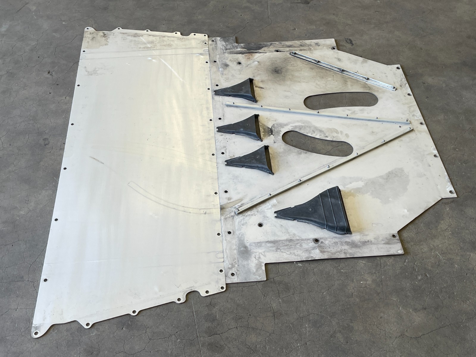 10 11 12 13 14 Lotus Evora Rear Underbody Splash Shield Cover Panel 1612 OEM