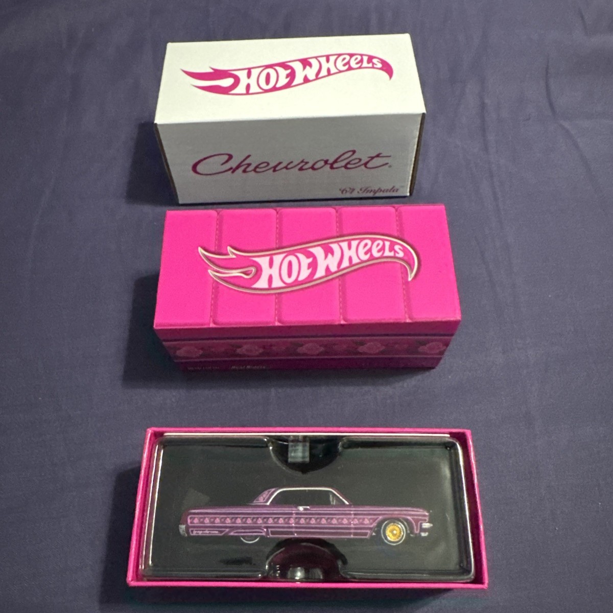 Hot Wheels The Rose'n One Special Edition 64 Impala Lowrider