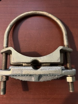 Burndy GAR2129 Ground Clamp, 2/0 to 250MCM AWG Ground Wire 3-1/2'' - 4'' Pole Pipe