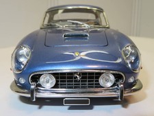 CMC 1/18 Ferrari 250 GT California Spyder SWB 1960 Blue M-092 ferrari