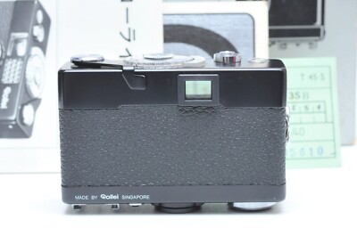 Zeiss ROLLEI B35 avec objecti Carl Zeiss Triotar de 40mm Zeiss ROLLEI B35 avec objecti Carl Zeiss Triotar de 40mm
