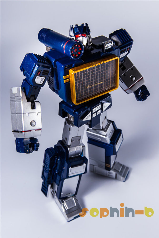 Transformed G1 For THF Soundwave SIX Cassette Tapes MP-13 Figures