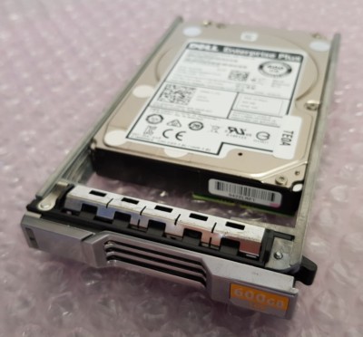 Dell EqualLogic 600GB 10K 12G 2.5'' SAS SFF DP HDD Hard Drive 33KFP in Caddy