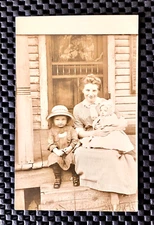 YOUNG WOMAN MOTHER WITH INFANT CHILD AND BABY RPPC REAL PHOTO POSTCARD