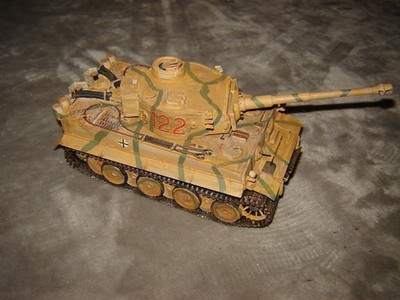 GERMAN TANK 122 Well Built and Painted Excellent Condition German Tank 1/35