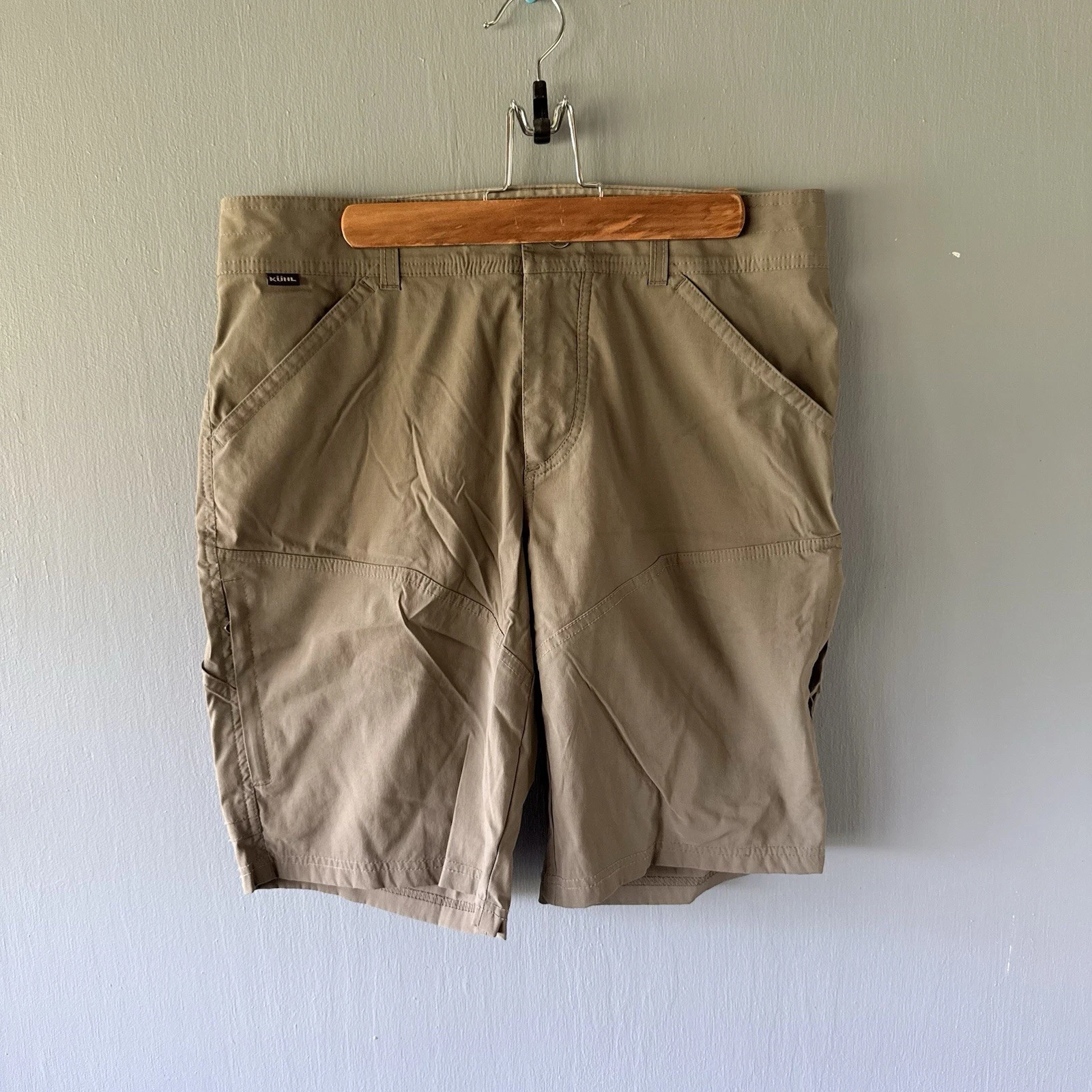 Men’s Kuhl Shorts Sz 32 Tan Taupe Hiking Camping Outdoor Fishing Breathable
Opens in a new window or