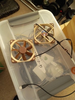 2 Noctua NF-S12A FLX Lüfter mit USB-Kabel