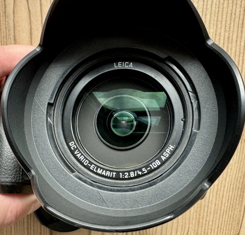 Panasonic Lumix DMC FZ300 inkl Zubehörpaket, OVP*Tasche* Wechselakku*uvm*  - Bild 3 von 4