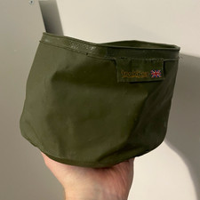 Trakker ORIGINAL Water Carrier Container Retainer Carp Fishing