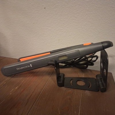 Remington S5509 1 in Hair Straightener Flat Iron Floating Ceramic Plates Digital