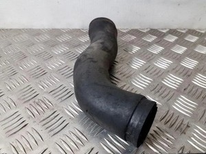 AUDI A6 Avant 4A, C4 Ladeluftkühlerschlauch 4A0145746E 2.50 Diesel 25146856