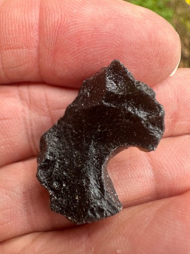 TEKTITE METEORITE STONE ROUGH NATURAL UNPOLISHED 25mm x 20mm + ID CARD - Picture 2 of 4