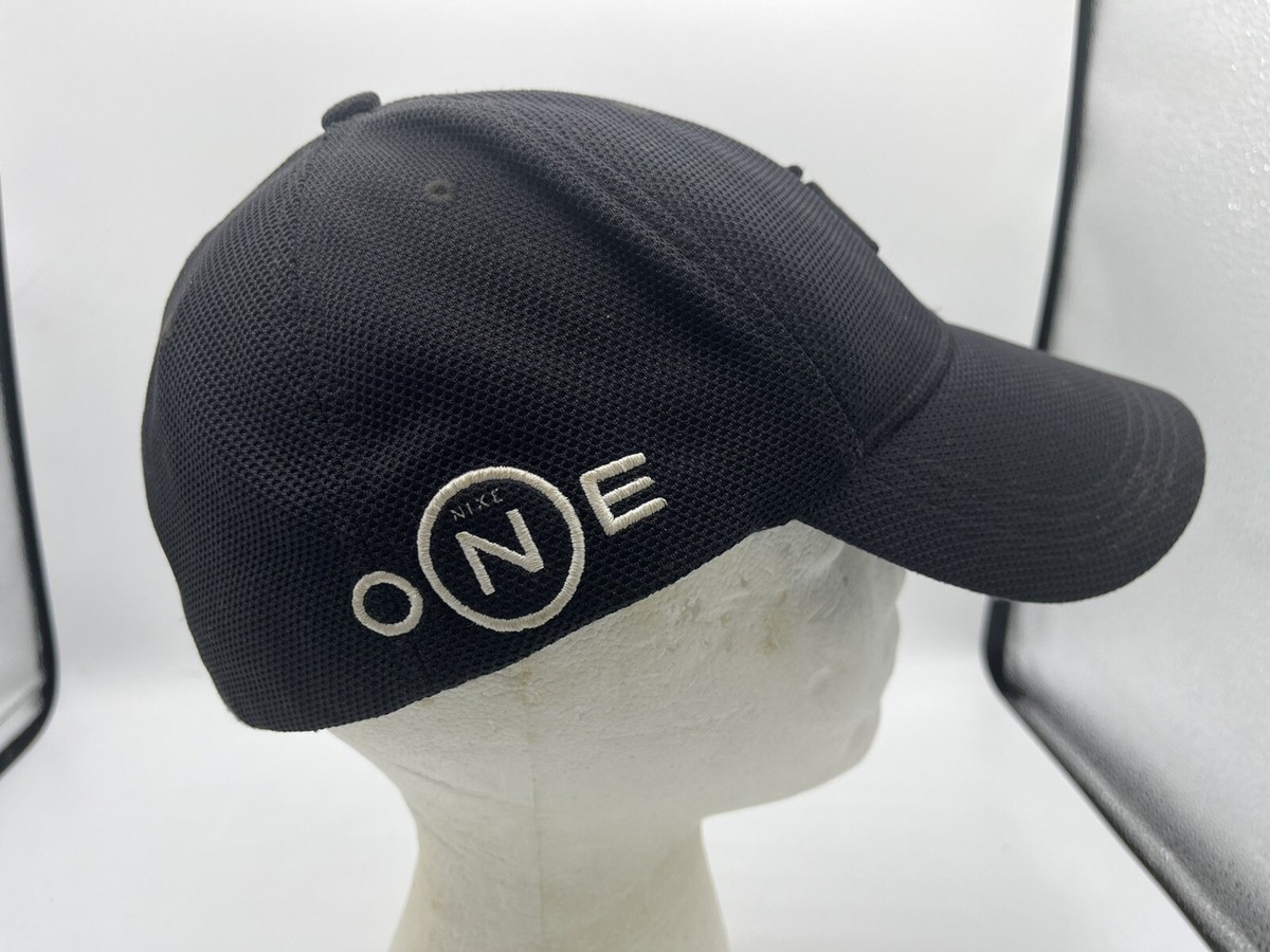 Nike Tiger Woods Collection SQ One TW Golf Flex Fit Hat Cap Black