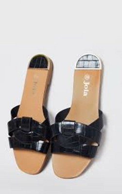 pretty little thing flat sandals