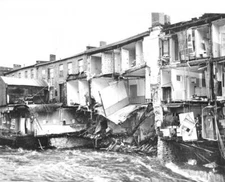 Sections of Norwalk Conn building collapse into rushing Norwalk Ri .. Old Photo