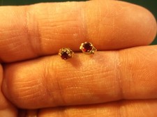 EXCELLENT PAIR OF LADIES or GIRLS 14K YELLOW GOLD  RED CZ GEM STUD EARRINGS