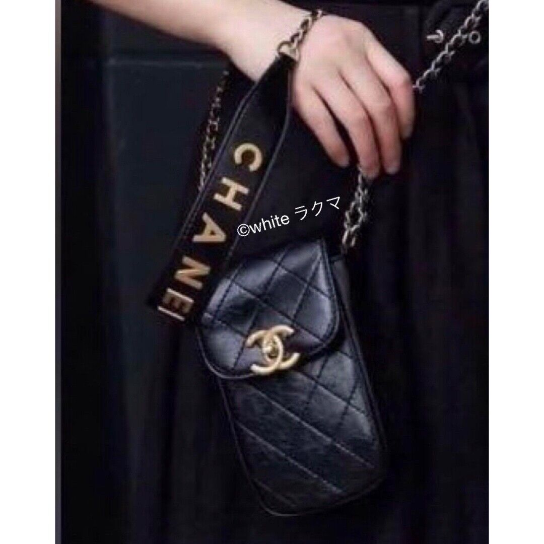 CHANEL BEAUTY Novelty Smartphone Pouch Shoulder Coin Case CHANEL BEAUTY Novelty Smartphone Pouch Shoulder Coin Case