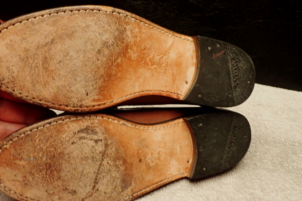 Brass Boot Brown Leather Slip-On Top Stitched Tassel Loafers 