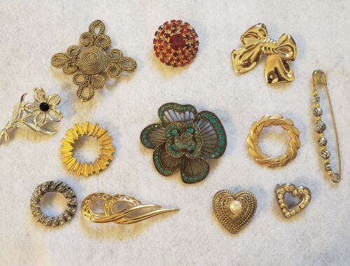 Brooch Lot 12 Piece Vtg Now Gold/Silver Tone Mostly Unsigned Flower Heart Circle - Picture 1 of 19