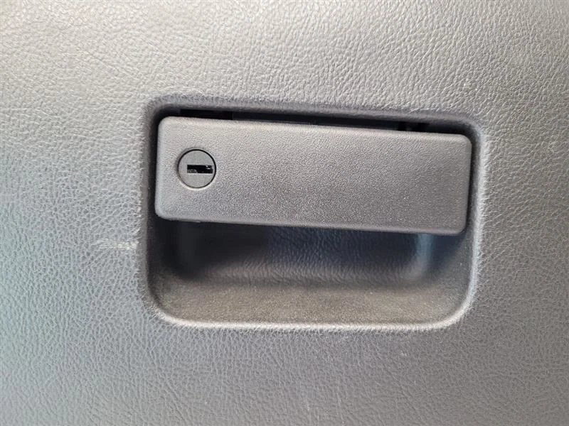 Guantera Ford Taurus 2010-2012 Foto 3 de 4