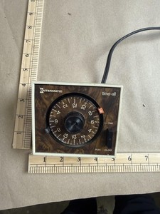 Vintage Intermatic EA-21 Time-All Plug In Light Timer Brown Woodgrain Mechanical