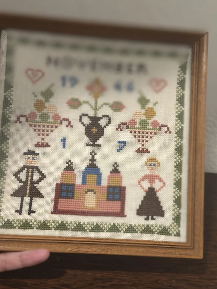 Motivo bordado cumpleaños danés vintage 17 de noviembre de 1946 enmarcado Foto 2 de 4