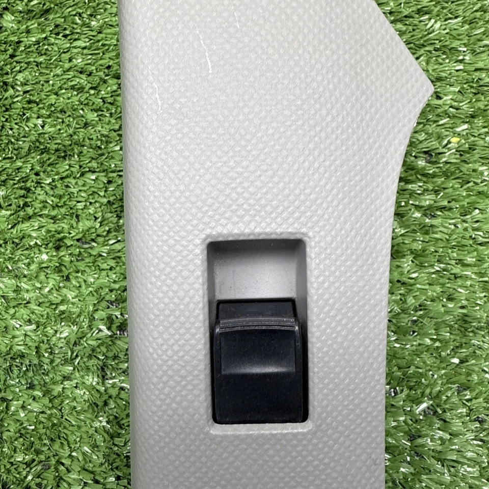 Interruptor de ventana eléctrica Toyota Yaris 2008-11 74231-52320 lado derecho derecho OEM Foto 4 de 4