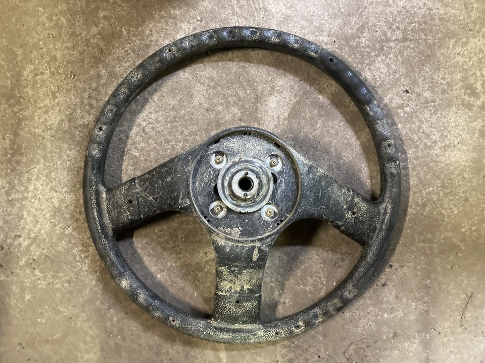 SUZUKI SAMURAI LENKRAD 3 SPEICHEN SERIE MIT HUPENKNOPF GEBRAUCHT !!!! - Bild 4 von 4