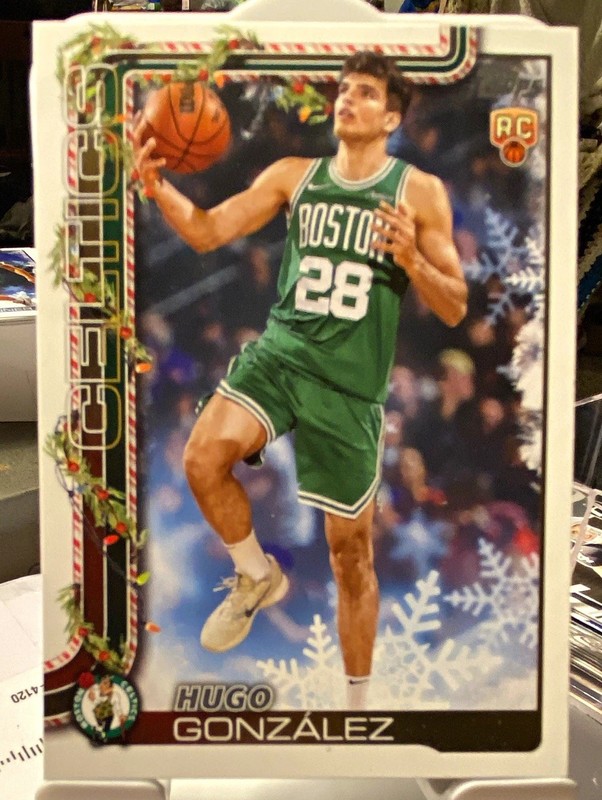 Topps 2025-26 Holiday Hugo Gonzalez Rookie #H188 NBA Basketball Boston Celtics