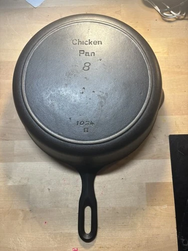 No. 8 Griswold Iron Mountain Chicken Pan Deep Skillet 1034 CRACKED