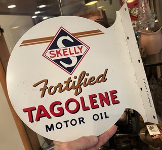 SKELLY FORTIFIED MOTOR OIL 1950s ORIGINAL ADVERTISING 1950s SIGN VINTAGE D/S GAS