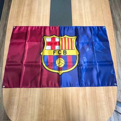 FC Barcelona Crest Satin Flag   120 × 70 cm (47.2  × 27.6 )