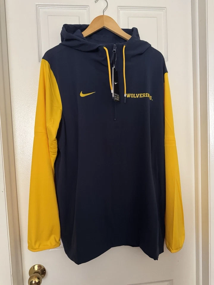 Nike Men’s 4XL Michigan Wolverines PE Long Sleeve Half-Zip Hooded Jacket NEW - Image 4 of 4