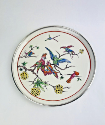 Deux Plats En Porcelaine De Sèvres XIXème Siècle