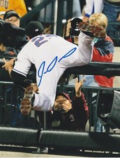 IKE DAVIS  NEW YORK METS  ACTION SIGNED 8x10