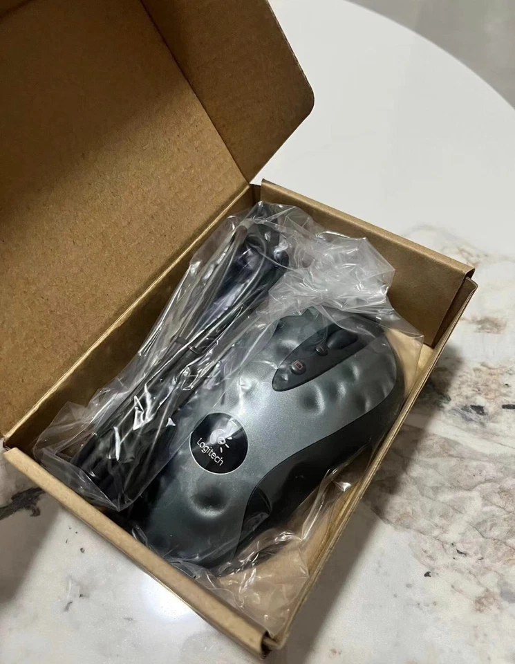 Logitech MX518 Wired Optical Gaming Mouse - Image 2 of 4