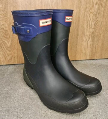 Hunter Rain Boots Blue Women s Size 7 Mid Calf Height