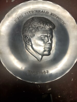 L.E. Smith. Vintage Pewter Plate 1st Edition Of John F Kennedy  #500 N.O.S. JFK