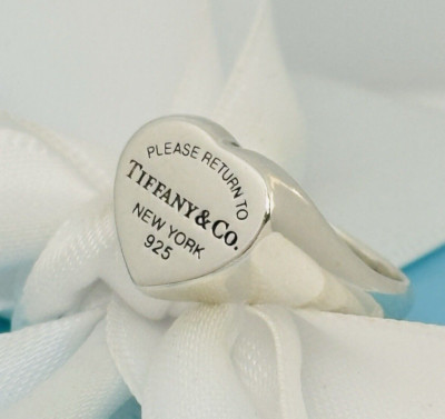 Size 6.5 Return to Tiffany Heart Signet Ring in Sterling Silver
