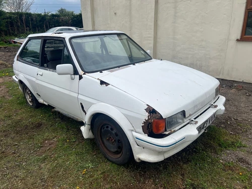 1987 Fiesta XR2 mk2,  BARN FIND  has been stood 23 years,  spares or repair - Picture 3 of 12